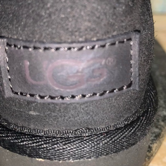 UGG BAILEY BLACK BOW TIE BOOTS WOMEN’s size 6 - Picture 3 of 16